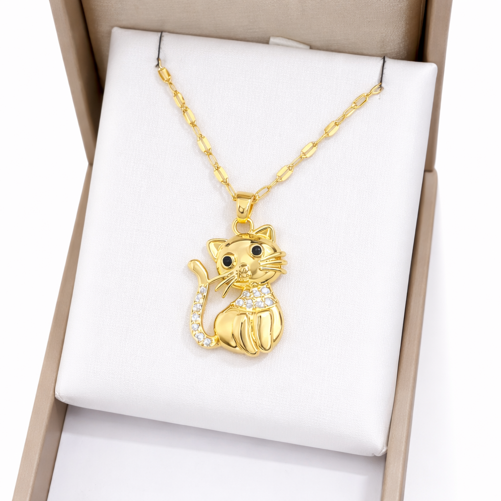 goudkleurige kattenketting met strass details